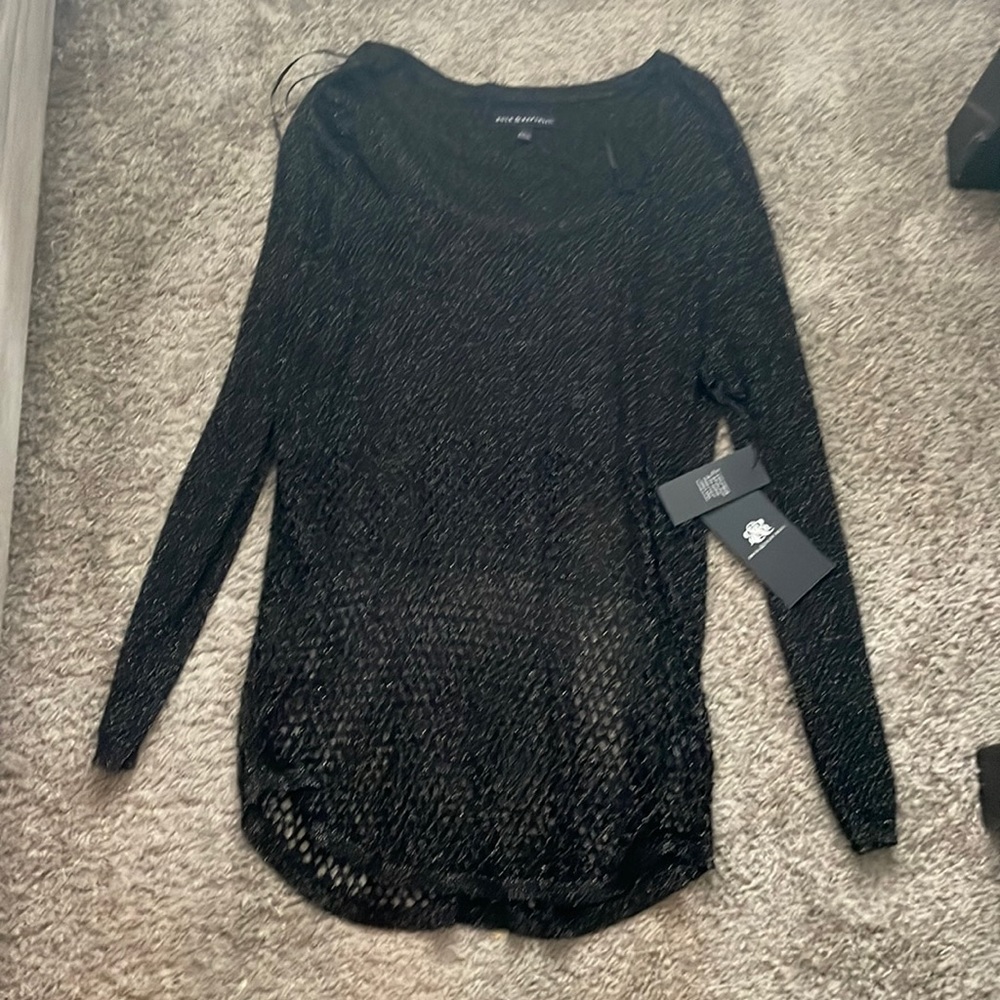 NWT Rock and Republic Reliquary Rose Black Tie Shirt